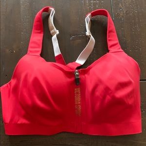 Victoria’s Secret sport sports bra 34DD